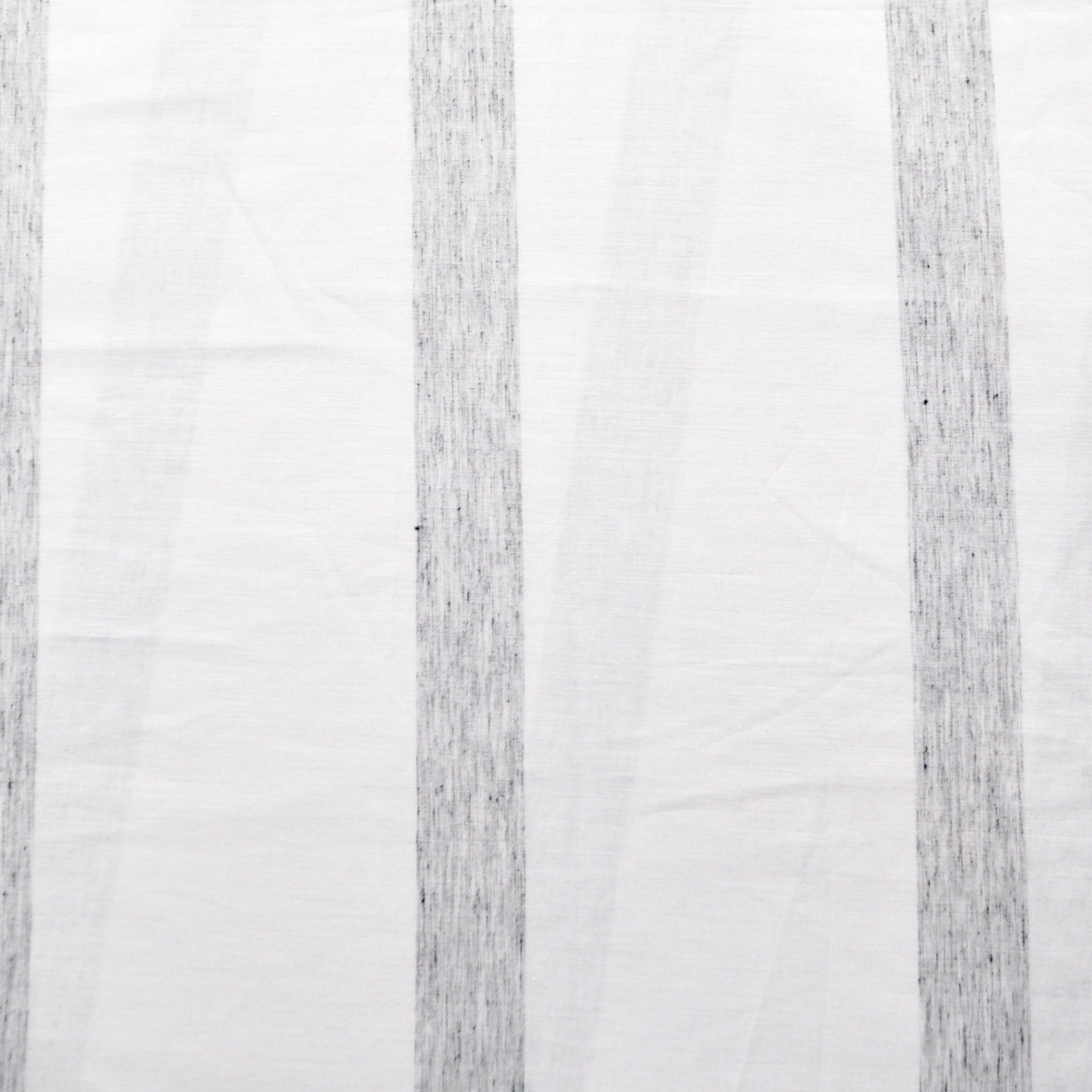 'Grey Pencil Stripe’ Organic Junior Fitted Sheet