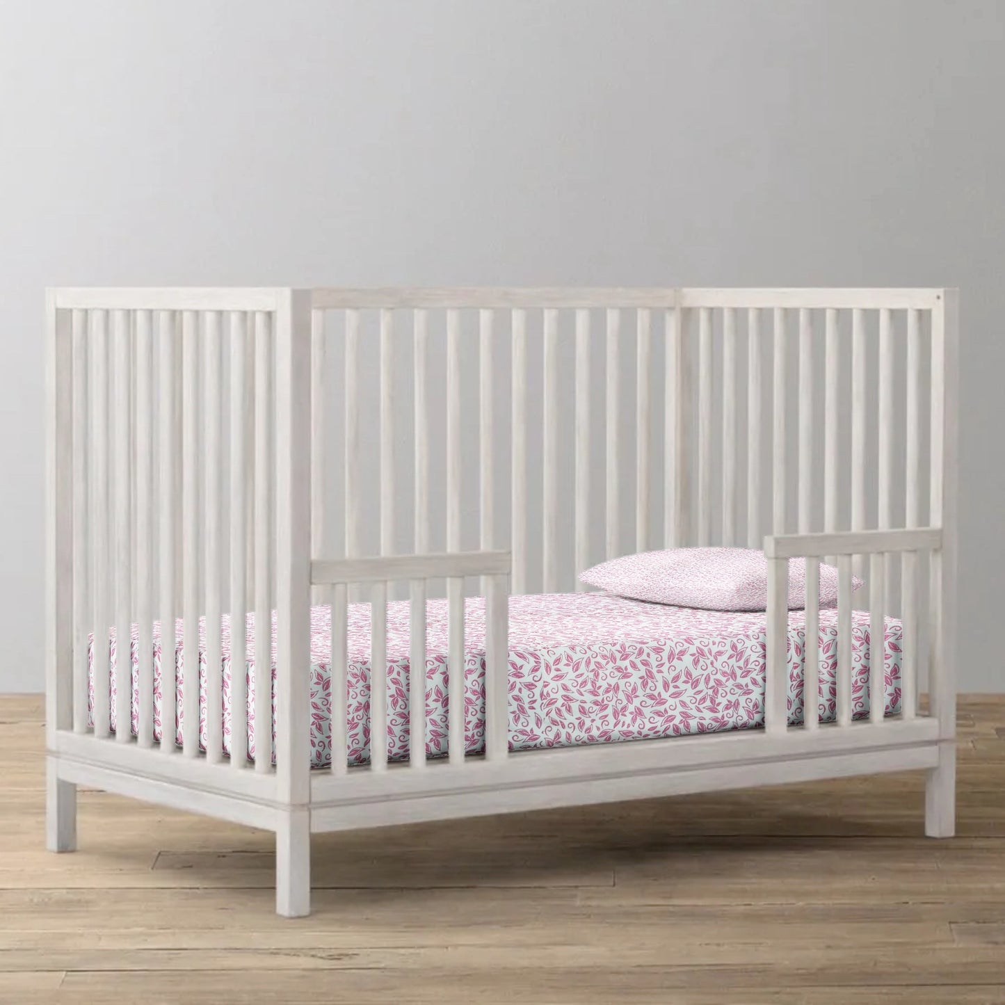 'Red Flower’ Organic Fitted Crib Sheet