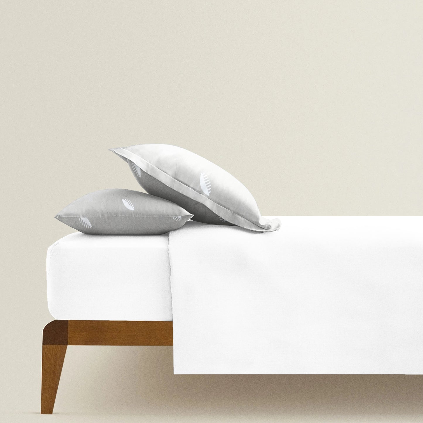 'Grey Comb’ Organic Junior Pillow Cover