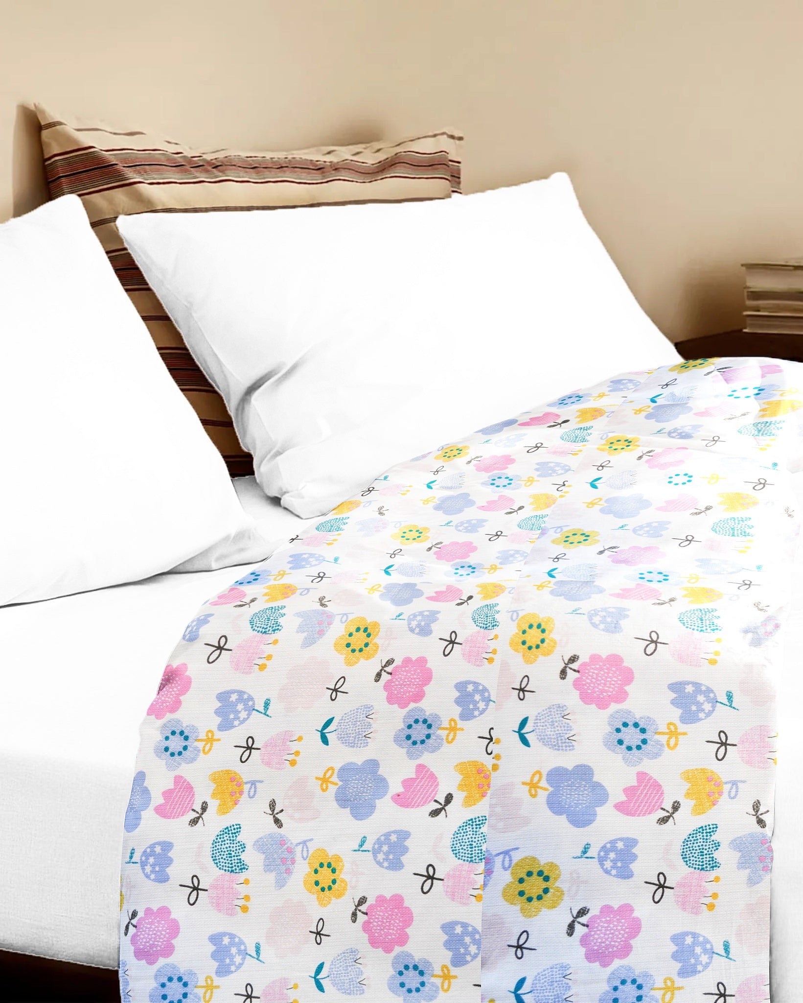 'Whimsical Flowers' Organic Junior Bedcover