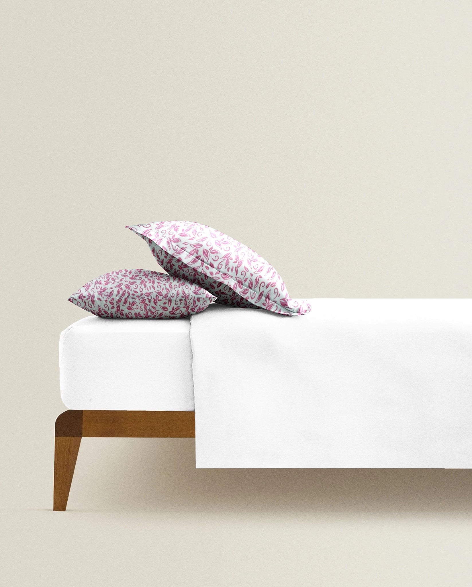 ‘Red Flower’ Organic Junior Pillow Cover